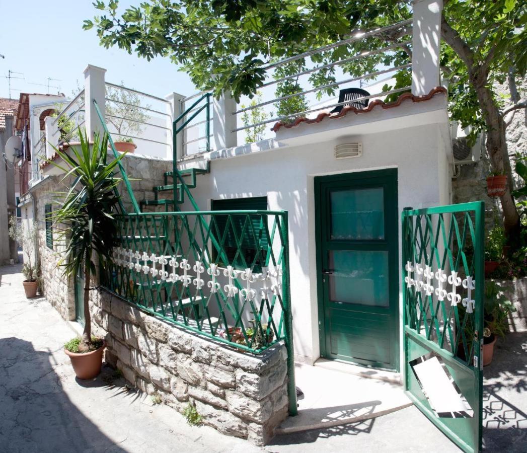 Twin Love Apartment Split Luaran gambar