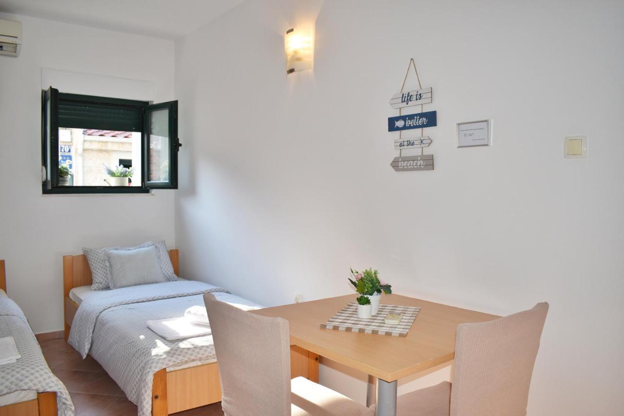 Twin Love Apartment Split Luaran gambar