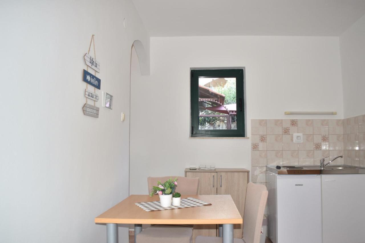 Twin Love Apartment Split Luaran gambar