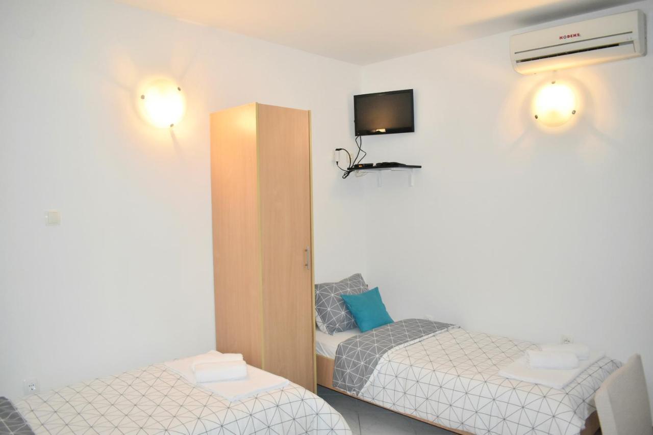 Twin Love Apartment Split Luaran gambar